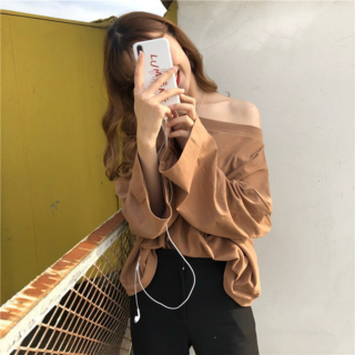 PEONIST 女性露肩寬鬆版基本款T恤