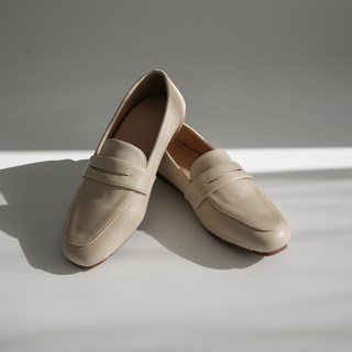 LOVELY SHOES 女款必收帥氣樂福鞋 1cm