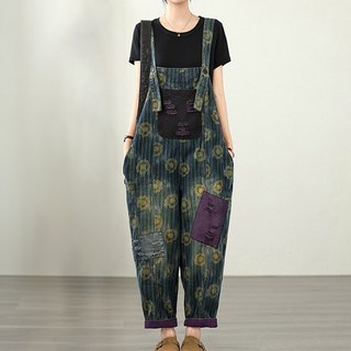 Queenis 女款寬鬆版拼布吊帶牛仔褲