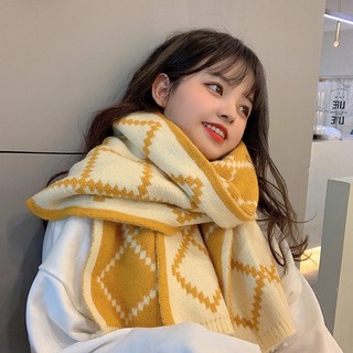 菱格紋造型針織圍巾