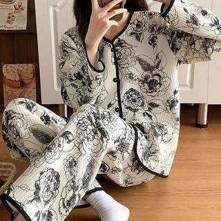 Petit Petit 女性用 Dione 玫瑰絎縫長袖睡衣套組_263920