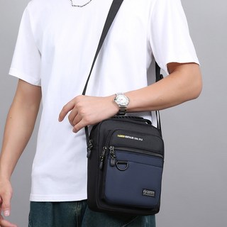 Elsso 男用手機收納緩衝防水斜背迷你包, 海軍藍