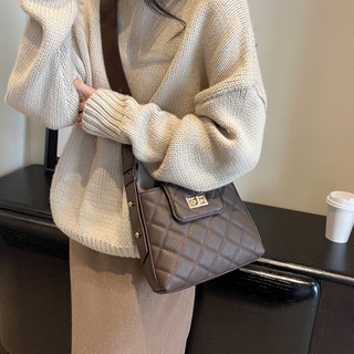 SORIDAL 女用 Boscon 輕量絎縫斜背托特包