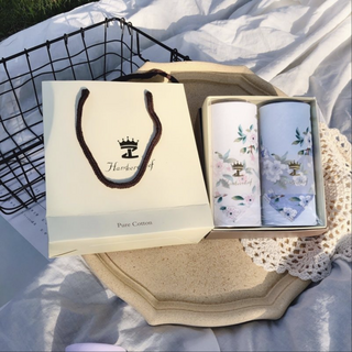 B2WIN 女性多款浪漫手帕2件組禮盒 + 提袋