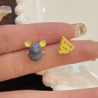 gelluna 女性可愛立體灰老鼠起司造型日常耳環一對 P-580