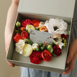 驚喜鈔票花盒 愛心仿真花, 紅色混搭