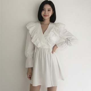 marketpia 女款抓皺V領傘狀迷你連身裙, 白色