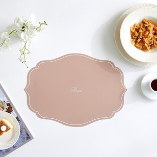 Modern House 扇貝造型矽膠餐墊, 44 x 31 cm, 1個, 裸粉色