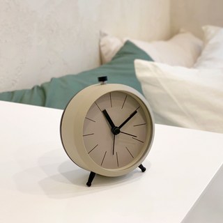 NASKAPI 靜音膠囊桌鐘 4色, 米色