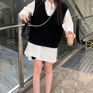 Chichills 大開衩V領時髦針織毛衣背心 00927 T