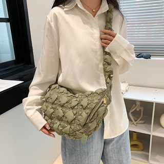 MEICHEL Bong Bong 雲朵可愛抓皺絎縫包 11391, 卡其色