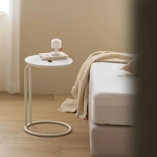 MAISON DE COMME MA 利布雷 圓形邊桌, 白色