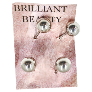 耀眼美人 中珠鈦鋼耳環後鋯石鎖式 可碰水 不氧化, 銀色