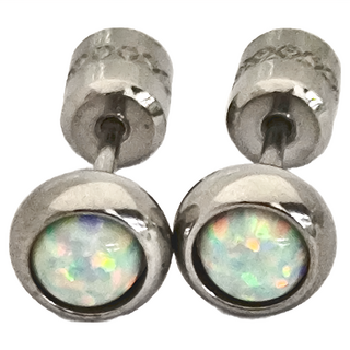 Brilliant Beauty 耀眼美人 閃耀澳寶醫療鋼/鈦鋼後鋯石鎖式耳環, 銀色