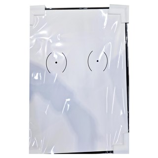 No bra! No.4, 50 x 70cm, 黑色框