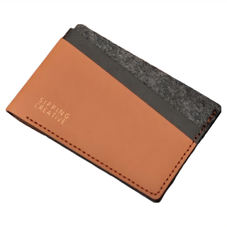 SIPPING CREATIVE 俬品創意 信用卡夾, 紙革+羊毛氈材質, 友善環境, 超輕量, 可水洗, 醇焦糖, 10.4 x 7 x 0.6cm