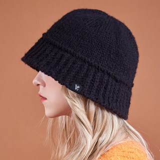 Varzar 花押字標籤羊毛針織漁夫帽