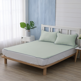 Ishur 伊舒爾 乳膠冰絲涼蓆墊三件套, 乾爽潔淨 防蹣 輕薄透氣 柔軟舒適 綠色環保 多功能性, 涼蓆墊 + 枕套 x 2, 加大, 冰炫淺綠