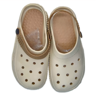 OP 生活 厚底洞洞鞋 - 卡其色, 1雙