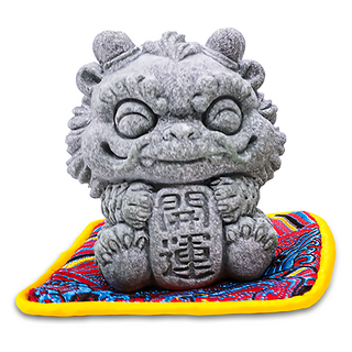 青砂石麒麟擺件，雙倍進財，手工織錦緞，附開運靈符, HS-3009-2, 1組