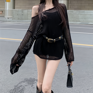 慵懶側開岔洞洞長袖罩衫, 肩寬58cm x 胸寬63cm x 全長70cm x 袖長57cm, 黑色