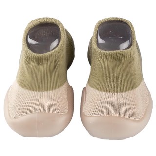 寬頭防滑透氣膠底學步鞋