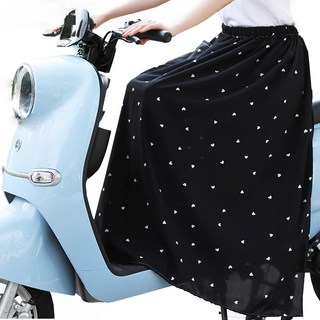 機車遮陽裙 卡扣款 有口袋 65 x 85cm 黑底愛心, 1件