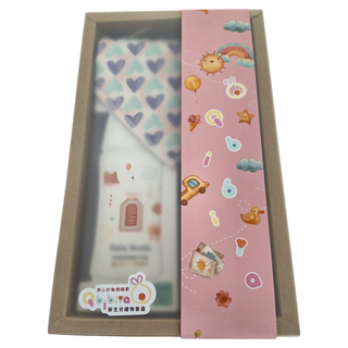 Qbibiya 平安小禮盒 含 nac 防脹氣玻璃寬口平安奶瓶 時尚吸水圍兜 十層紗純棉萬用巾