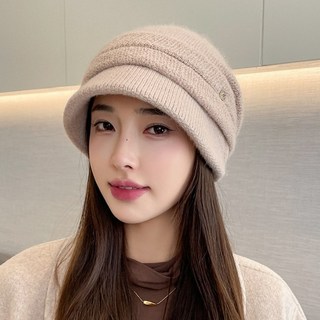 冬天鴨舌兔毛帽子女盆帽户外保暖針織帽 柔軟舒適兔毛材質 加絨保暖護耳設計