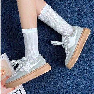 Simon.co 現貨 德訓鞋 小花鞋 厚底 反絨皮 典雅灰 女款休閒鞋