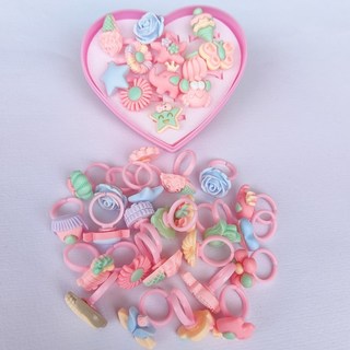 Baby童衣 兒童塑膠戒指 女童裝扮飾品組 可調式女寶寶玩具戒指 幼稚園畢業禮物, 1個, 愛心盒12入可調式戒指/1盒