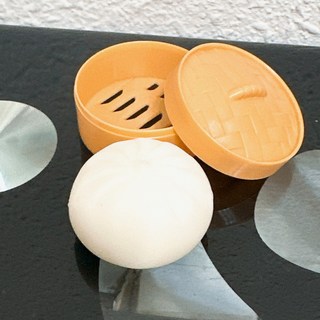 《翔翼玩具》解壓捏捏樂玩具組：紓壓玉米、仿真早午餐蒸籠叉燒包，辦家家酒發洩解憂玩具, 1個, 發洩小包子（顏色隨機）