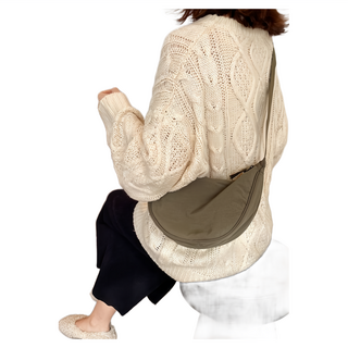 防潑水牛角斜背包 - 時尚簡約斜肩包/側背包 防潑水設計 多色可選, 綠色