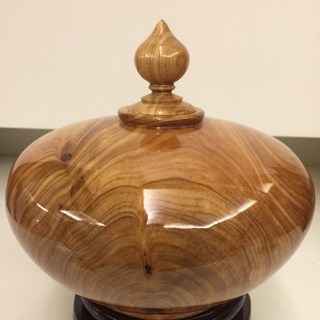 台灣紅檜木聚寶盆（4號）- 招財納福，天然芬多精，居家辦公室擺飾, 檜木原色亮漆長17寬17高16含蓋, 檜木原色