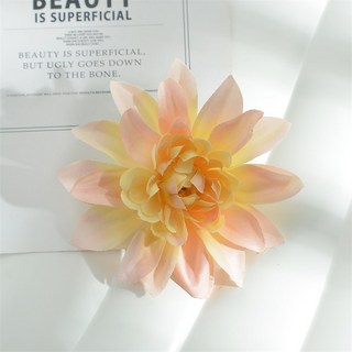 嗨購 9釐米春色大麗菊花朵 仿真菊花頭 DIY胸花 帽子 婚禮裝飾 批發假花, 香檳色, 1個