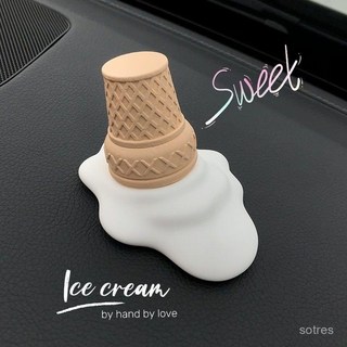 YiZE 臺灣出貨 融化的甜筒車載香薰擴香石 創意擺件 車內香水 網紅可愛冰淇淋裝飾品, 1個, 抹茶味冰淇淋擺件【送精油+防滑墊】,海洋【10ml】