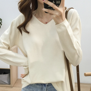 레일라 시티즈 브이 긴팔 니트 N24FKN082103