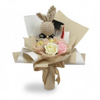 可愛畢業玩偶香皂花束，兔子造型，附畢業帽，2款花色，尺寸約27*38CM, 畢兔卡其, 1件