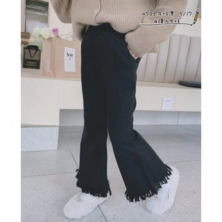 米米童著 鬚鬚邊牛仔喇叭褲(2口袋) 北屯實體店現貨，時尚舒適，柔軟牛仔布料，修身喇叭版型