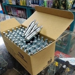 漆彈槍CO2氣瓶 12克裝：穩定動力、持久耐用 適用多款氣槍, 銀色, 50