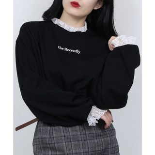 扉娜VINASHOP 蕾絲拼接刺繡棉T