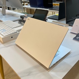 엘지그램 14Z970 I7-7500U/256GB/14.1/LG GRAM 노트북