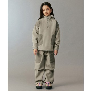 무신사 스탠다드 MUSINSA ANDAR D KIDS 시티 레저 폴라 플리스 하프 집업 풀오버 & 벨티드 밴딩 팬츠 그레이쉬 베이지 MKETK0K04-GI 130367