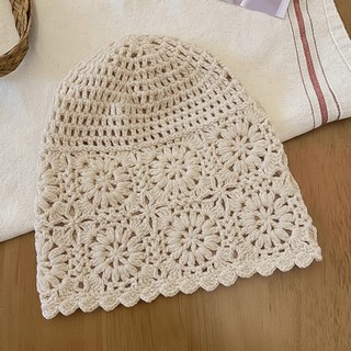 보니타콜렉티드 여성 내추럴 플라워 뜨개 니트 크로셰 비니모자