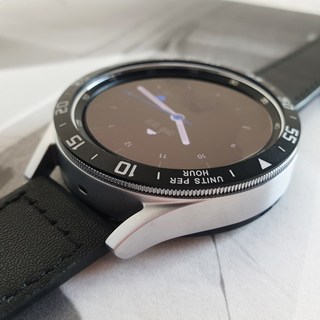 바나나랜드 갤럭시워치4 클래식 베젤링, 3.유닛퍼아우어 블랙