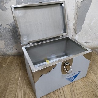 台灣出貨 通用加厚不銹鋼尾箱 機車置物箱 摩託車不銹鋼尾箱 電動車後備箱 防水工具箱 大號防盜外送箱