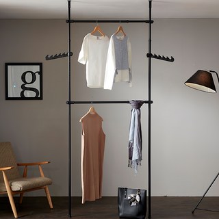 Trebel 25 pie 2 級衣架, 黑色