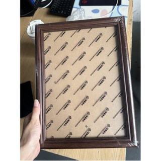 A4相框 證書框 聘書框 實木 橫豎可掛 墻壁裝飾, 1個, 21*29.7CM-胡桃木色【A4圓弧邊