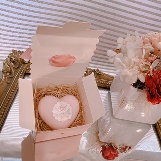 愛心手工皂 (紙盒款式隨機出貨) - 婚禮小物/母親節禮物/公關禮品/生日禮物/畢業禮物/會員禮/保險業務禮, 1個, 台灣製愛心手工皂