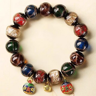 행운을 가져다주는 다채로운 팔찌 소원 성취 행운 건강 재산